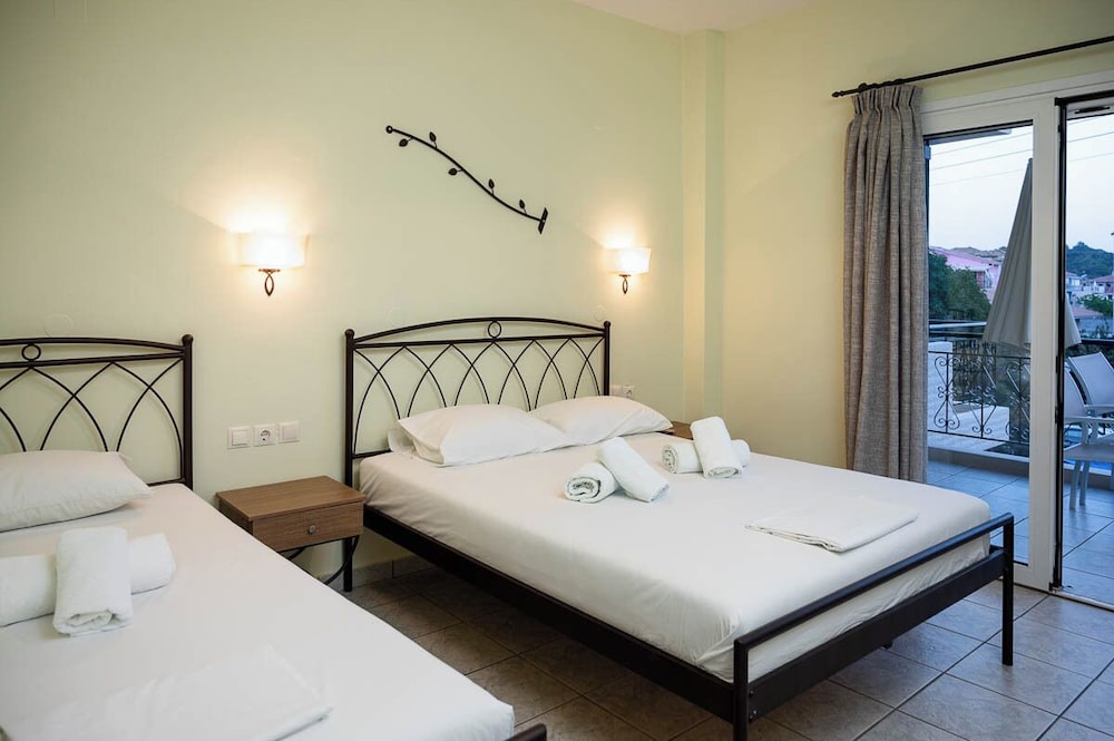Standard Triple Room, Balcony
