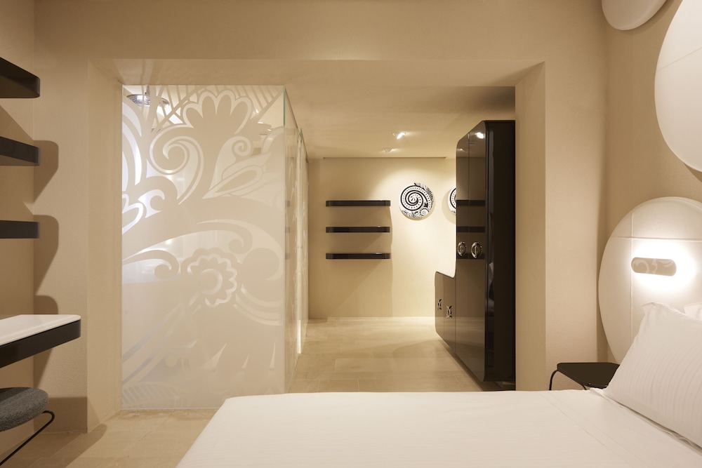 Exclusive Suite