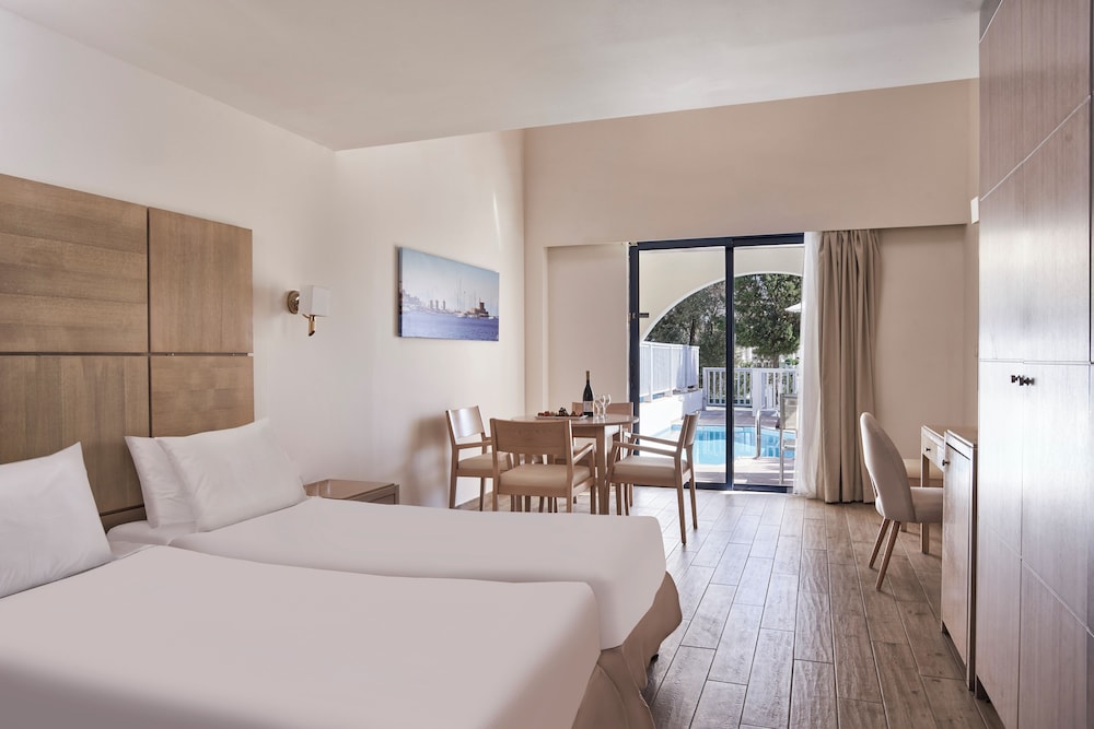 Family Duplex Shared Pool