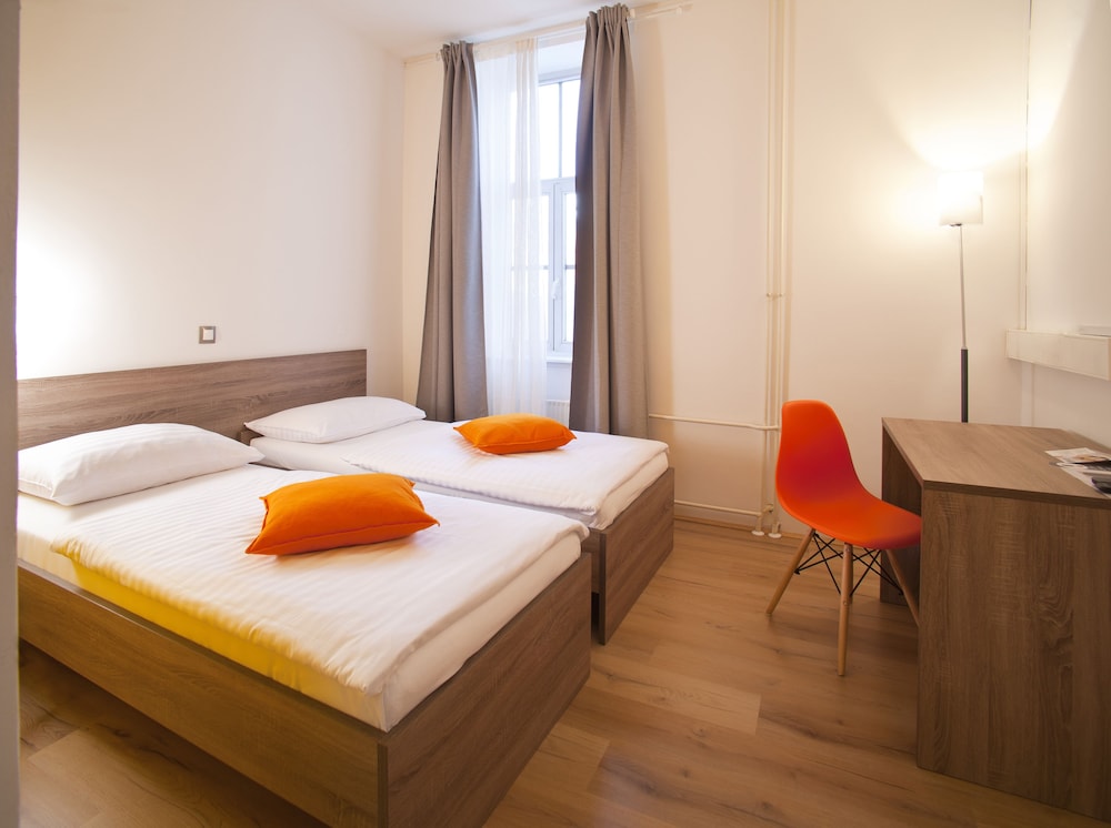 Shared Dormitory, 1 Twin Bed photo 1