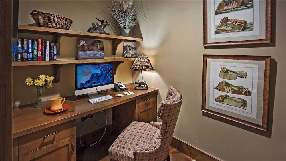 Condo, Multiple Beds, Mountain View (Twilight Peak (#502) (Condo)) photo 2