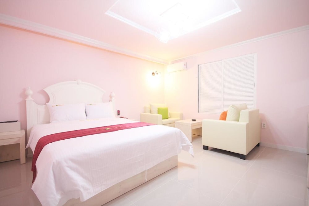 Room (Standard room) - Photo 1