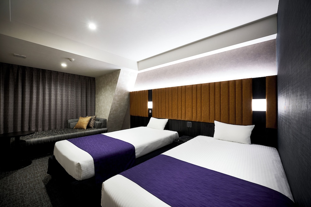 Family Room, Non Smoking/Shuttle buses to Kinkakuji available! - Photo 6