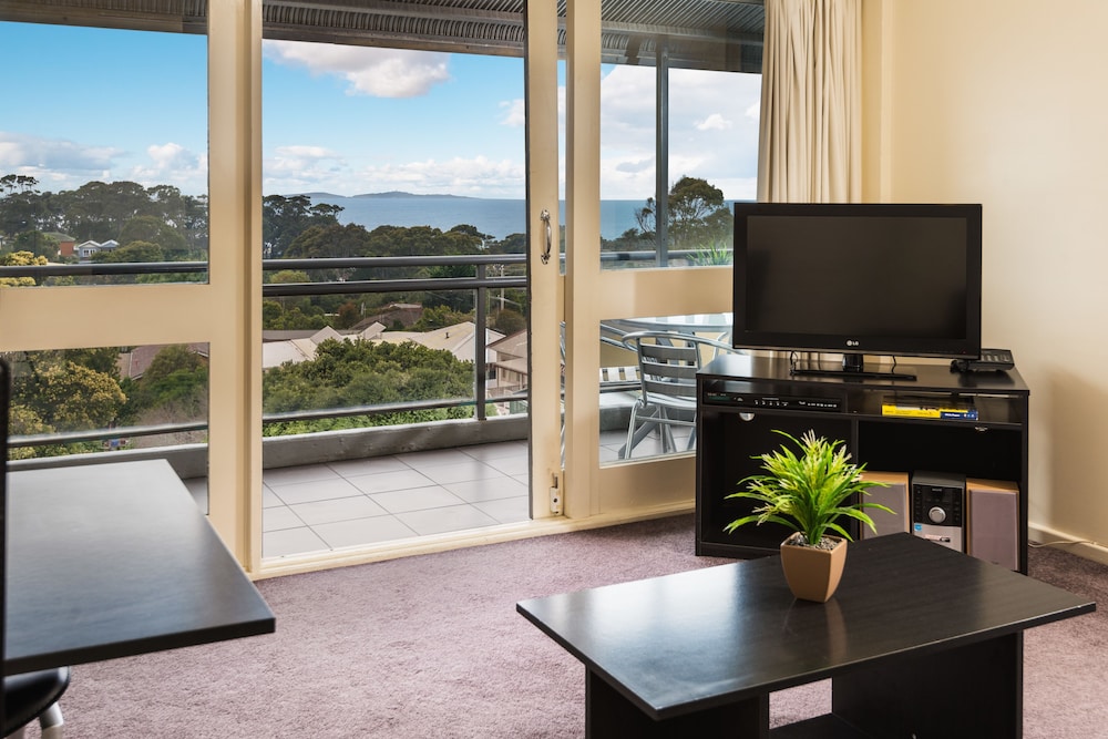 One Bedroom Partial Ocean View Apartment photo 1