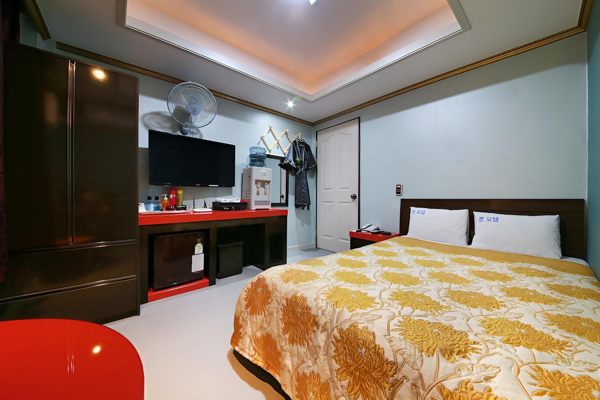 Room (Standard Room)