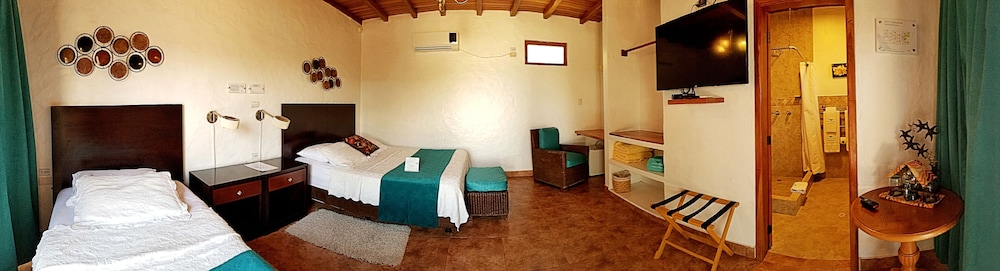 Deluxe Room, Garden View photo 2