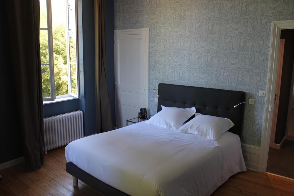 Double Room (Charles Baudelaire) photo 3