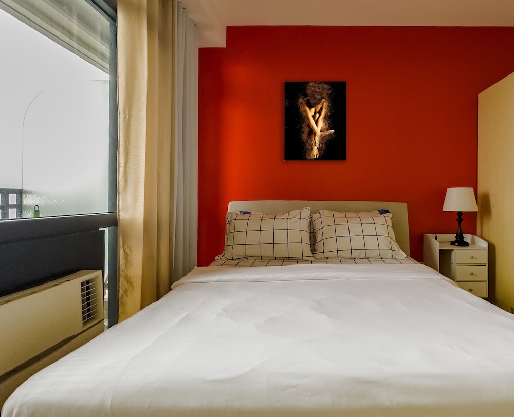 Basic Apartment, 1 Bedroom, Balcony, City View photo 2