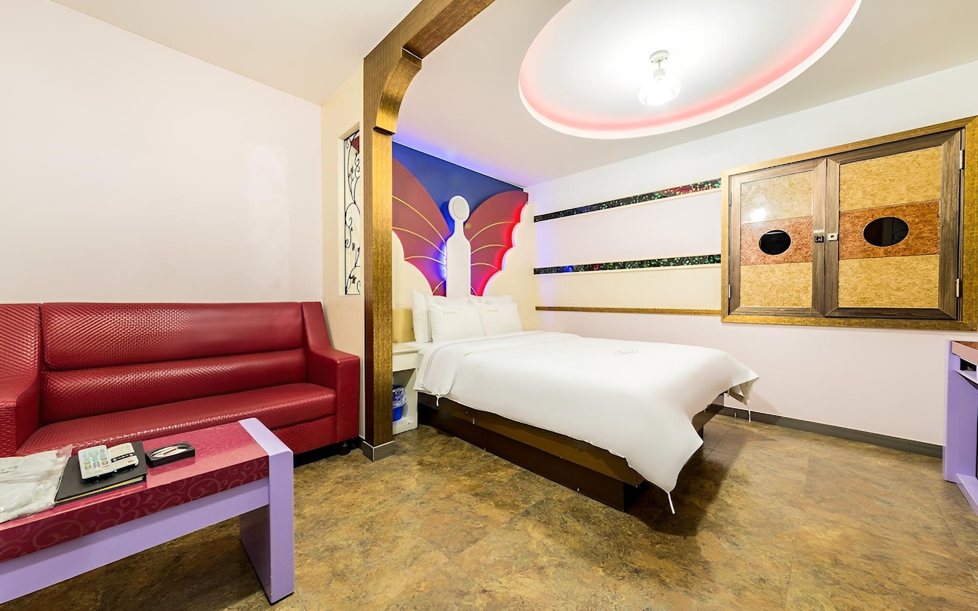 Room (General room-physical identification ) - Photo 10