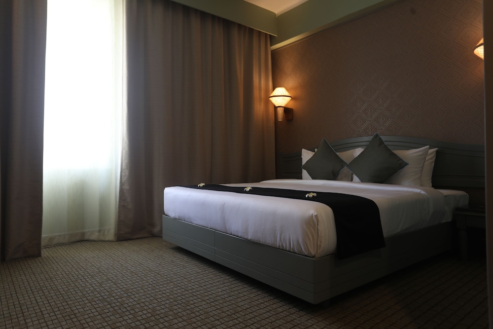 Directors Suite - Photo 2