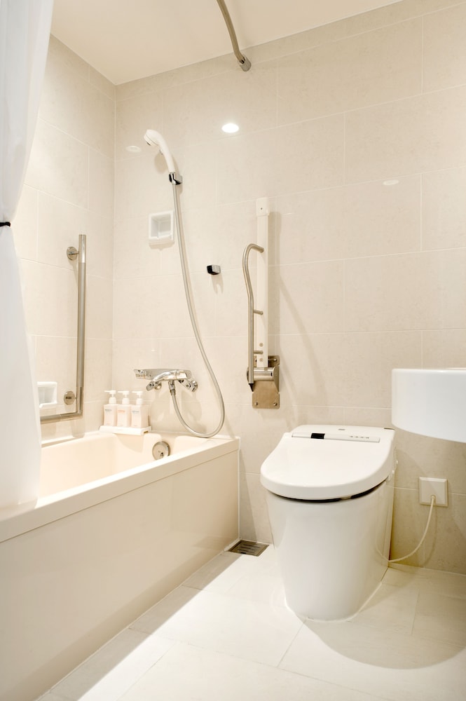 Double Room, Non Smoking - Photo 4