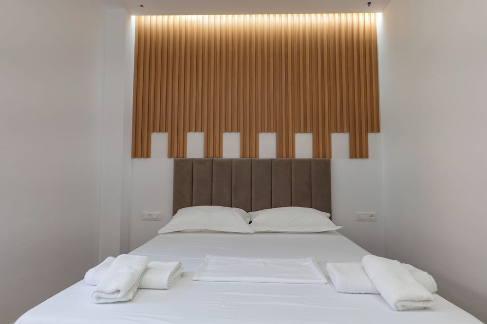 Double Room with Shared Balcony