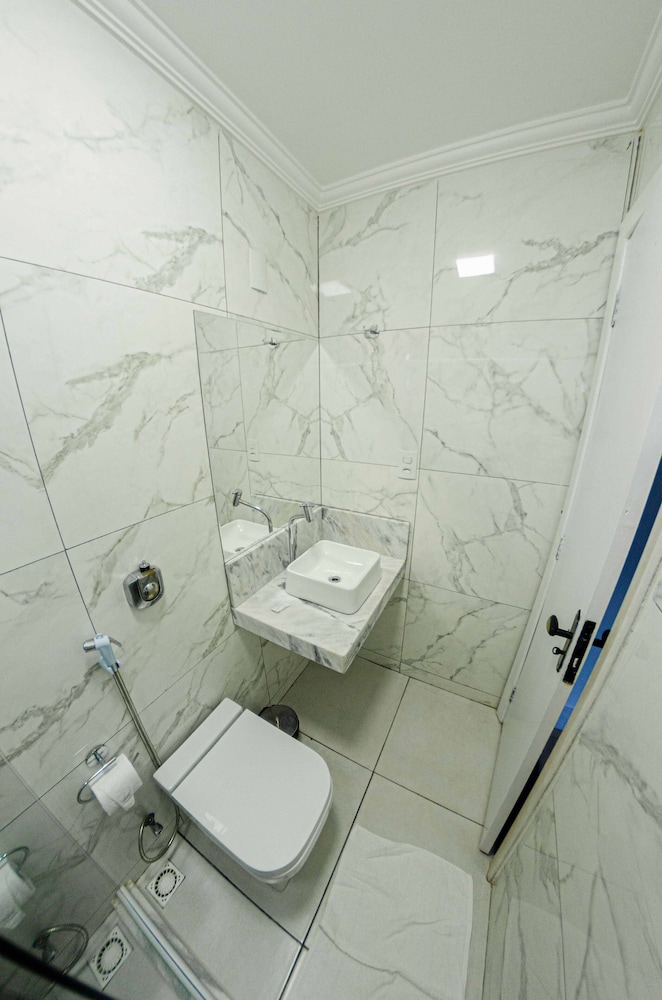 Exclusive Triple Room photo 3
