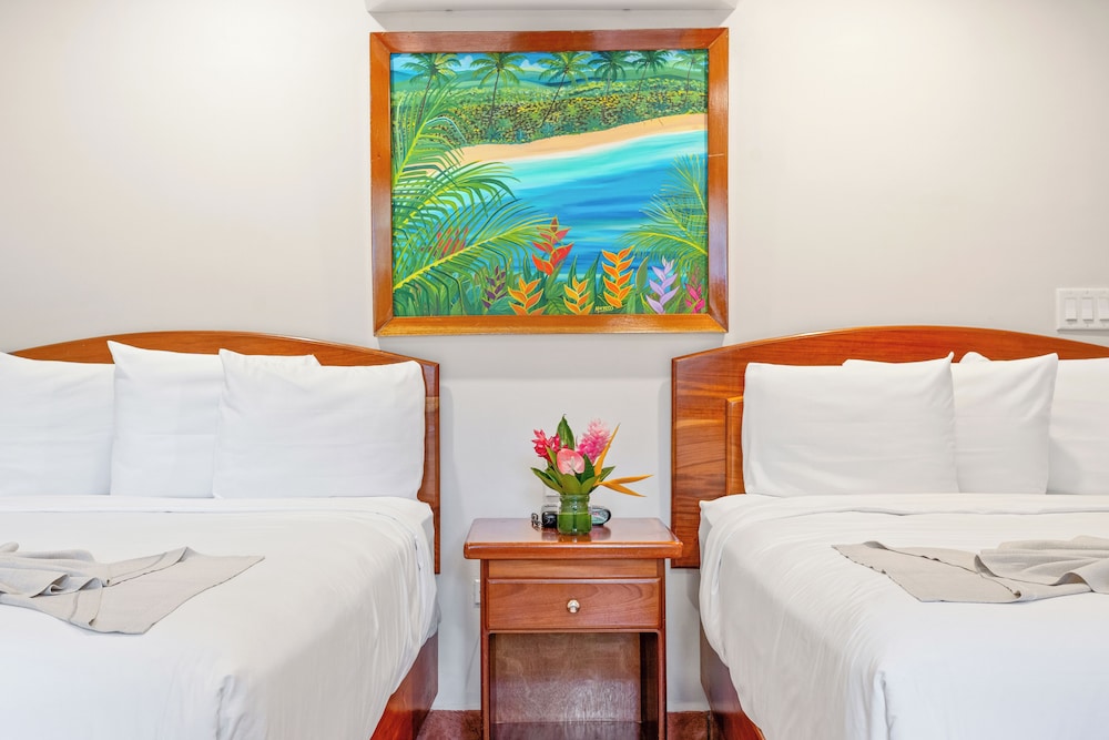 Deluxe Room, 2 Double Beds - Photo 1