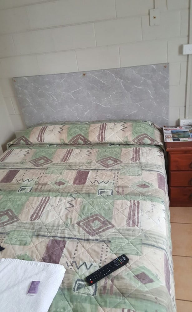3 Bedroom Room photo 3