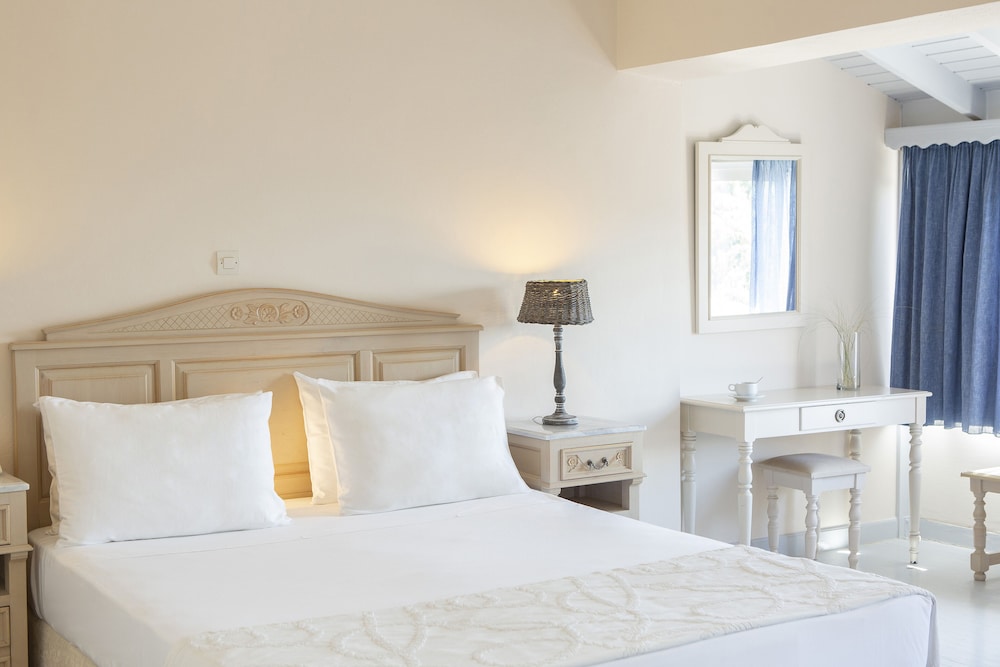 Classic Double Room Side Sea View photo 1