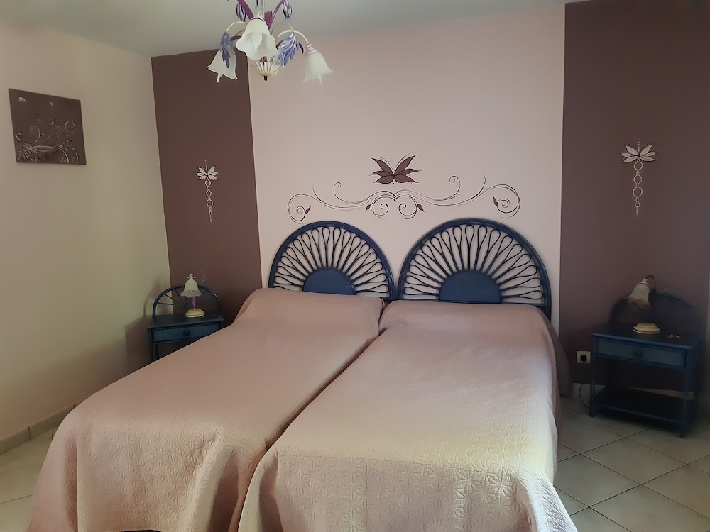 Room (Elegance) photo 1