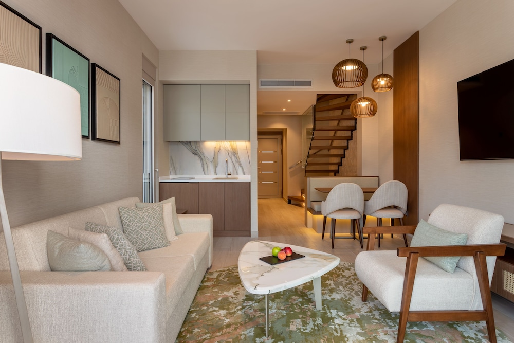Premium Apartment, 1 Bedroom, Pool Access - Photo 3