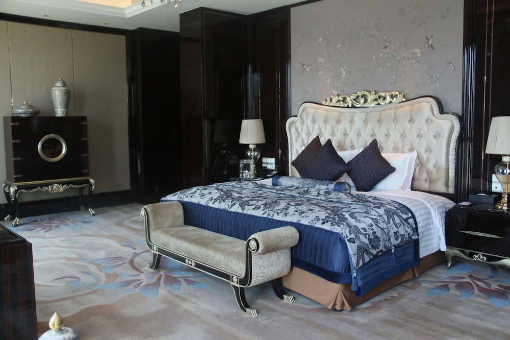 Presidential Suite photo 2