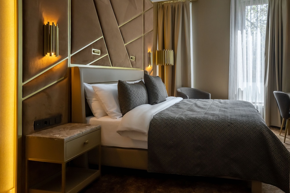Double Room - Photo 1