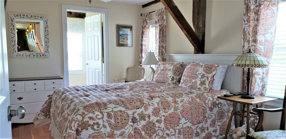 Cape Neddick Room photo 3