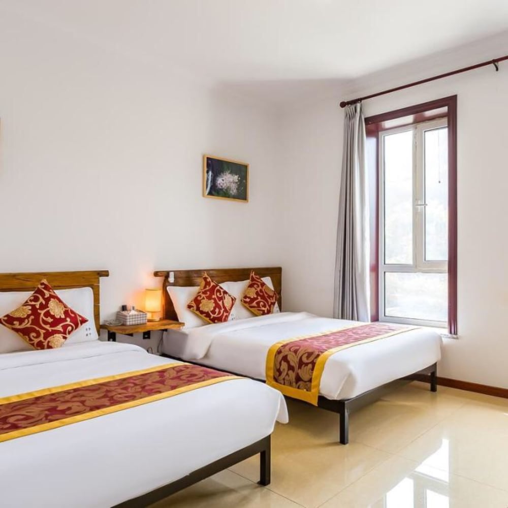 Signature Twin Room photo 1
