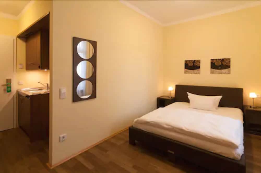 Single Room, 1 Twin Bed, Kitchenette photo 3