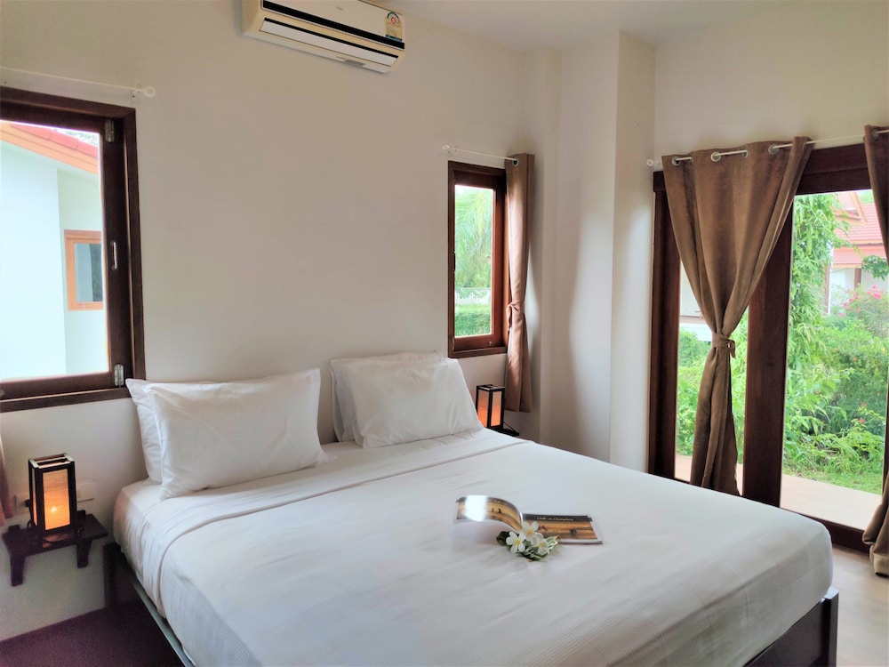 Villa, 3 Bedrooms, Smoking, Park View photo 2