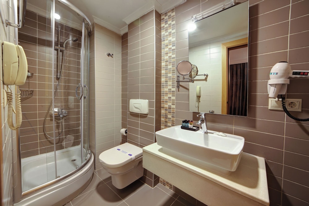Standard Double Room photo 3