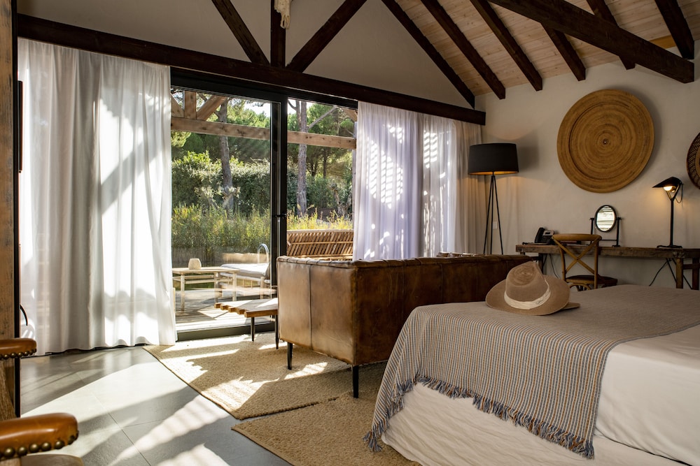 Bio Pool Suite photo 3