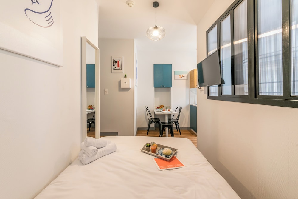 Apartment photo 1