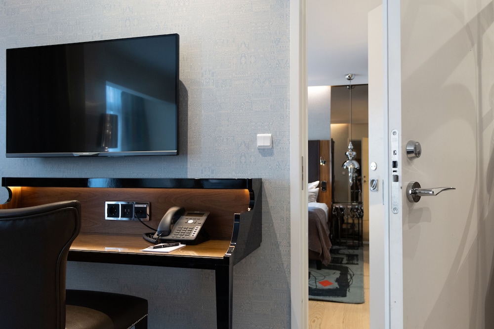 Tivoli Hotel - Photo 7
