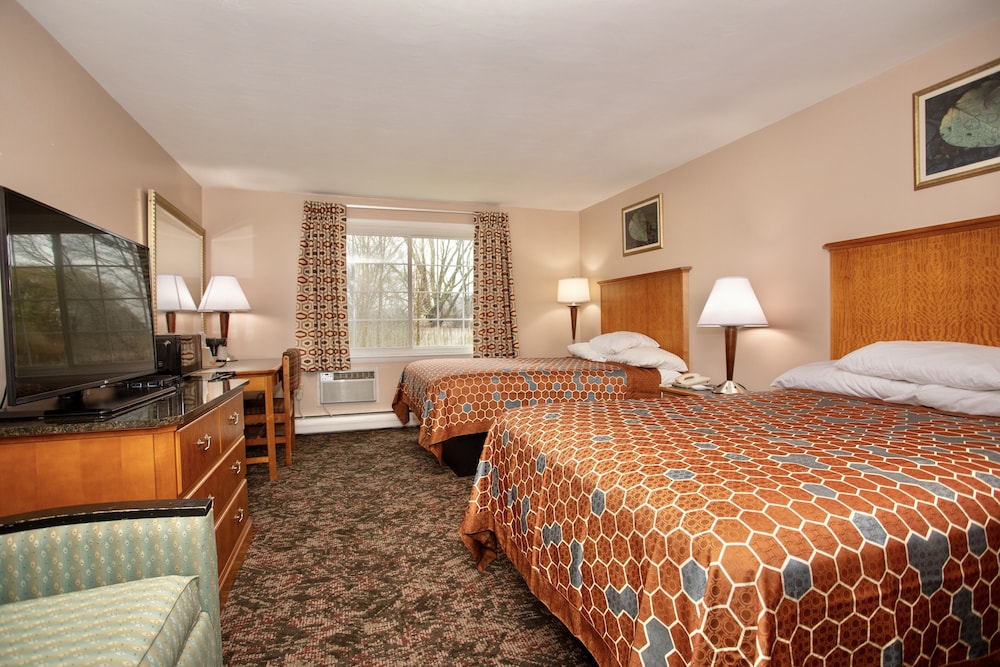 Standard Room, 2 Double Beds, Non Smoking - Photo 1
