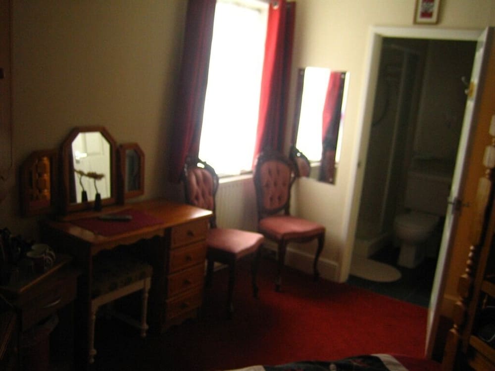Suite, Ensuite (2 Adults + 1 Child) photo 2