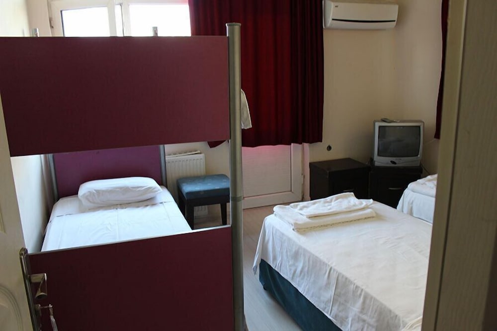 Quadruple Room photo 1