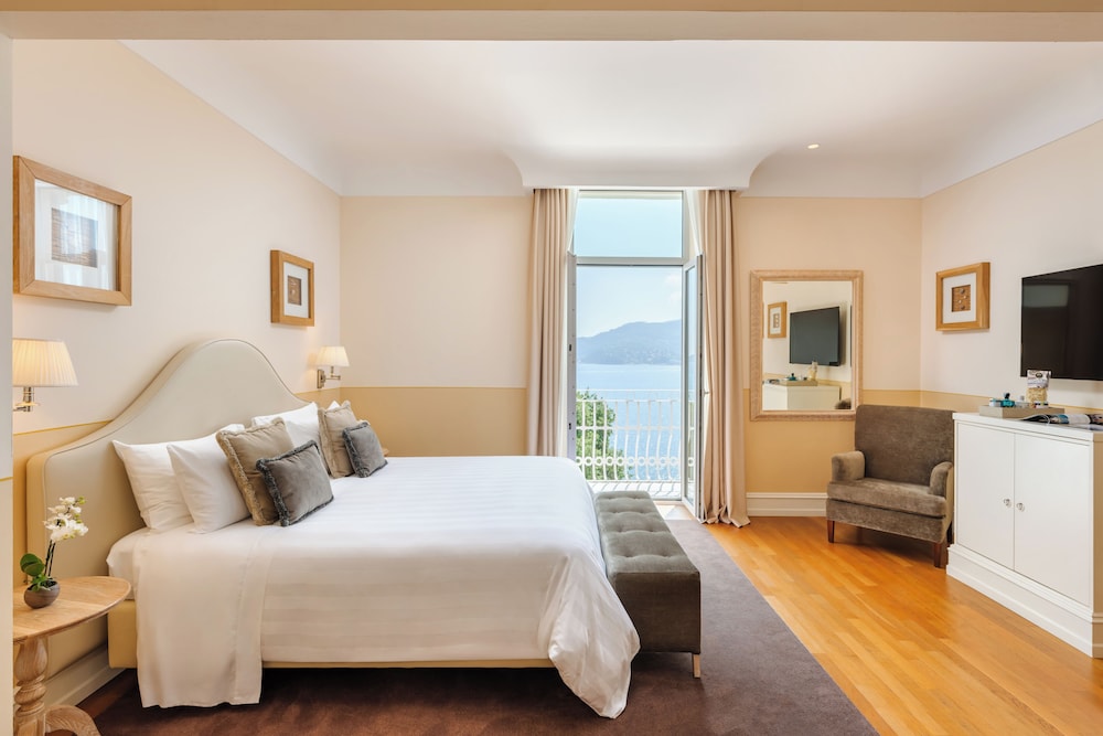 Junior Suite Deluxe Sea View photo 2