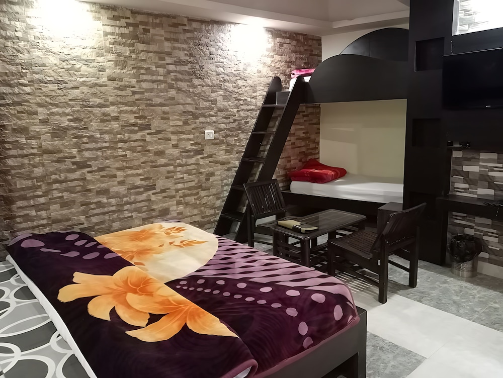 Deluxe Double Room - Photo 10