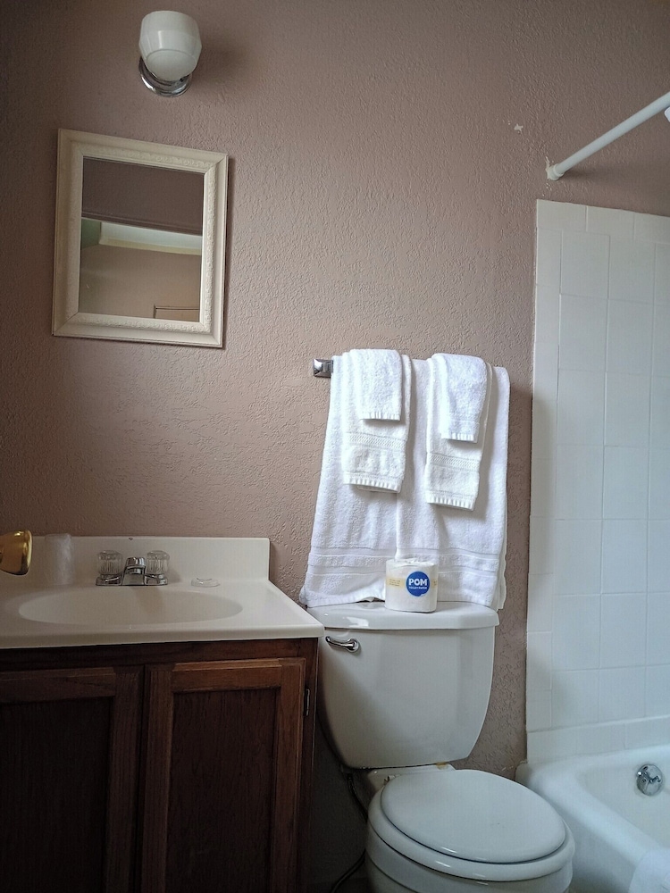 Basic Single Room photo 3