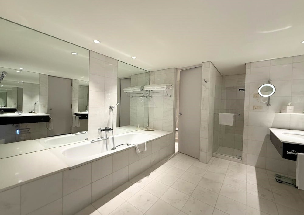 Executive Suite photo 3