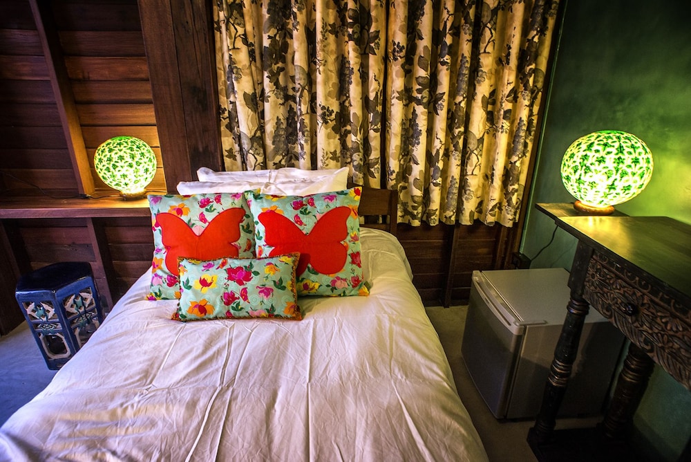 Pottery (1 Single Bed) photo 3