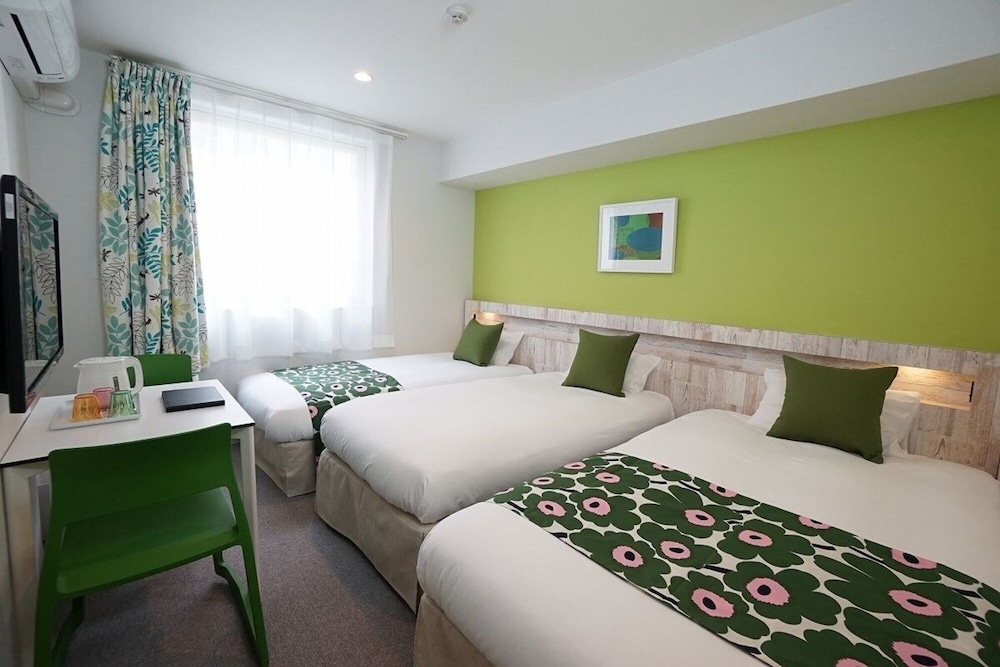 Moderate Triple Room, Non Smoking photo 2