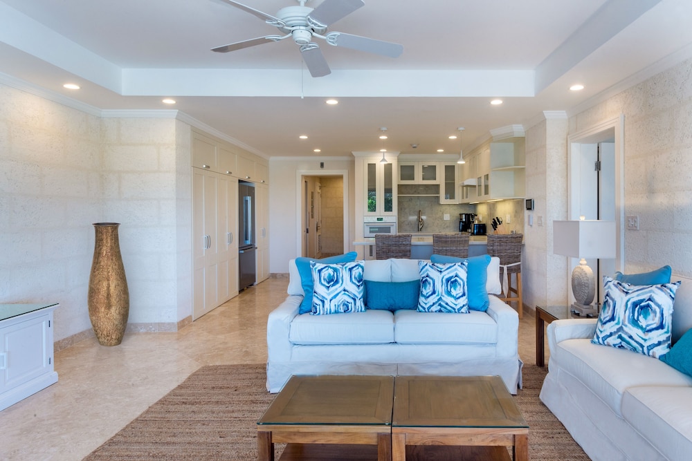 Luxury Suite, Ocean View - Photo 7