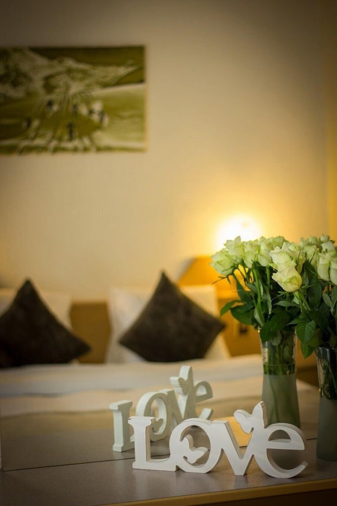 Standard Room, Balcony, Mountain View photo 3