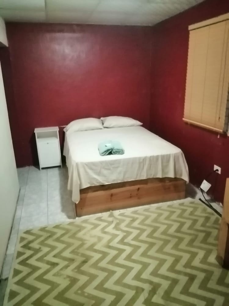 Basic Double Room photo 2