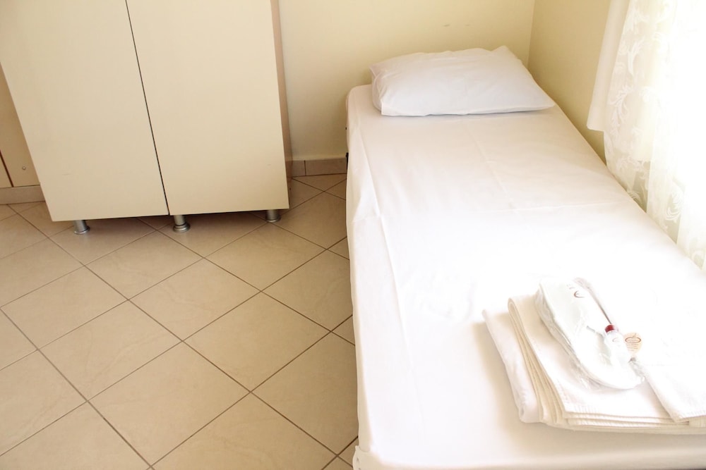 Standard Triple Room photo 2