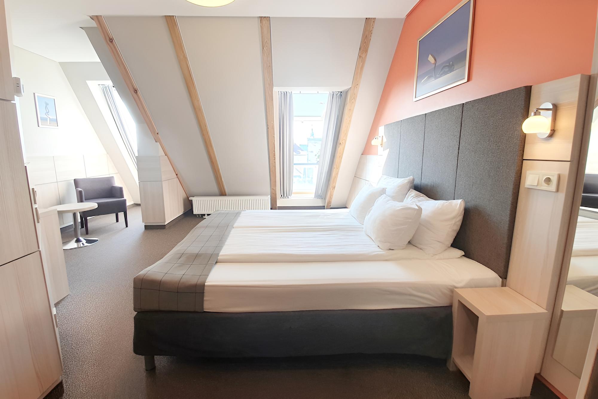 Mansard Double or Twin Room with Panoramic View photo 2