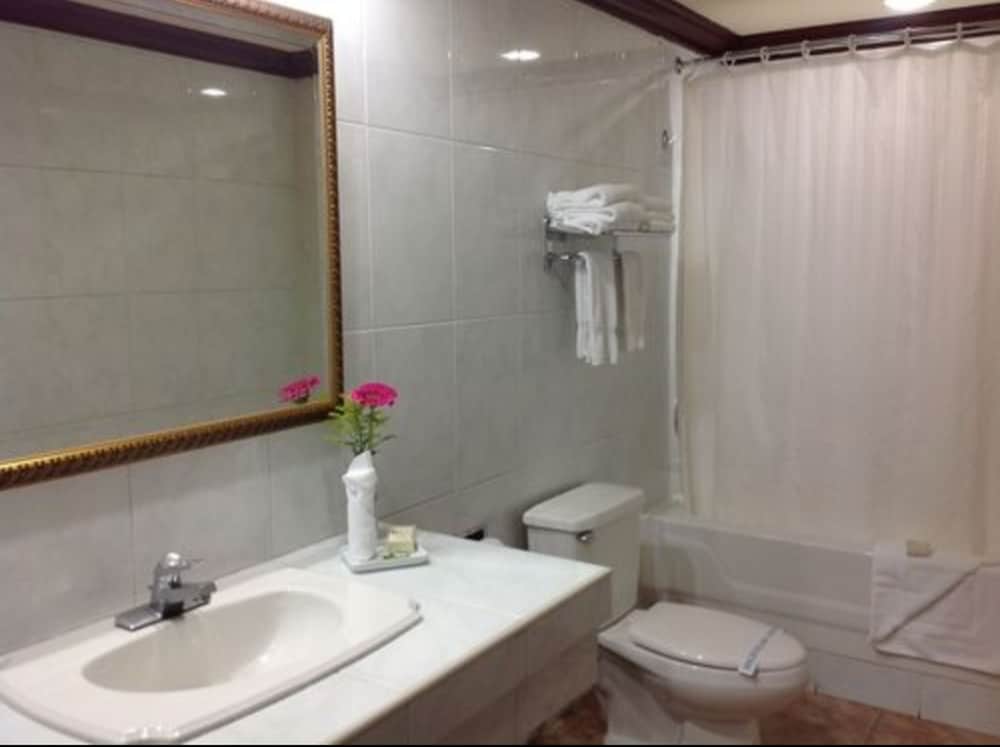 Basic Double Room, City View photo 3