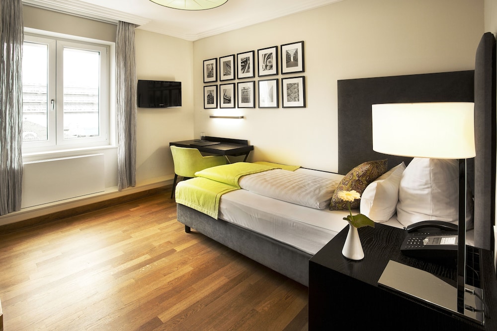 Superior Single Room, 1 Twin Bed photo 3