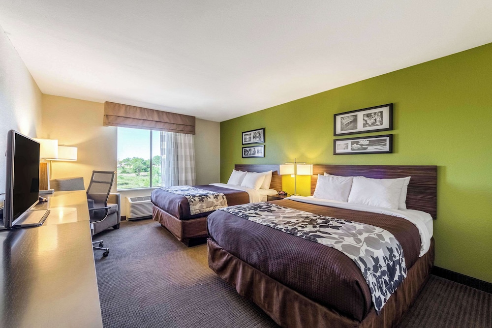 Standard Room, 2 Queen Beds, Non Smoking