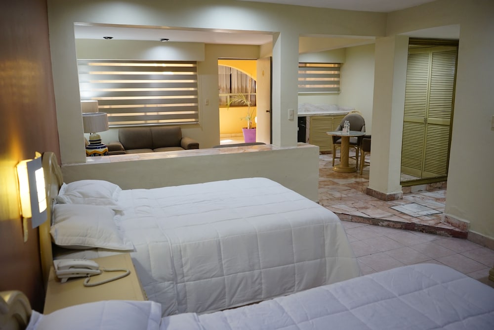 Junior Quadruple Room, 2 Double Beds